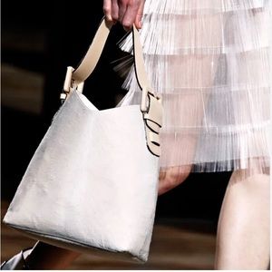 Marc Jacobs Grey leather hobo shoulder bag. Spring 2012 a collectors dream